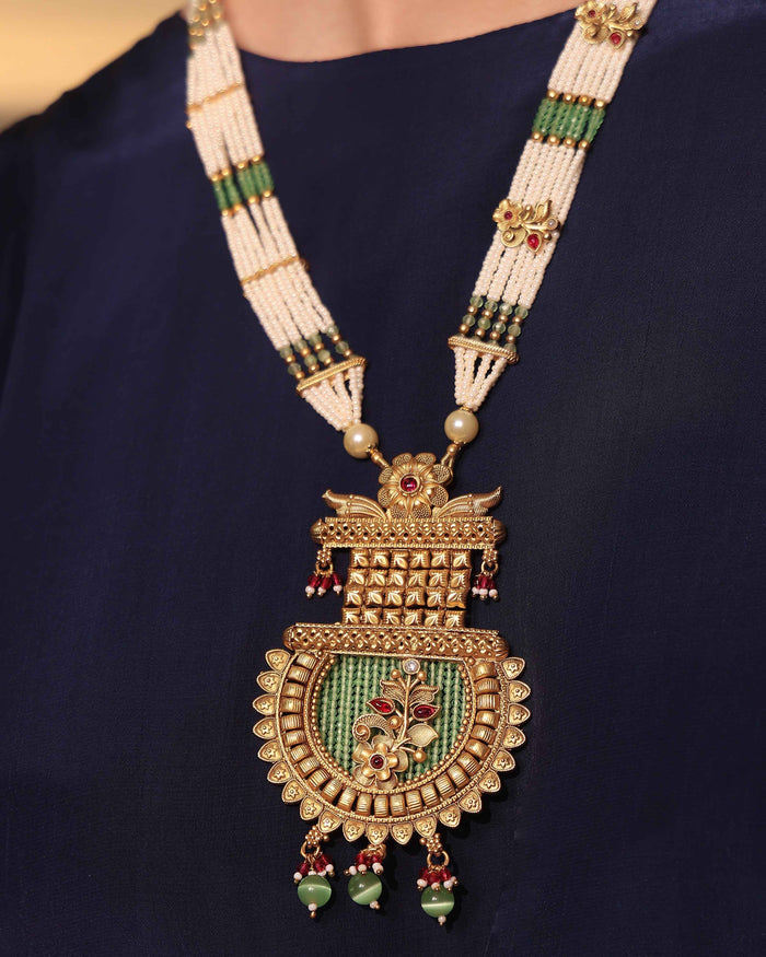 Aayatika Temple Medallion Heritage Set