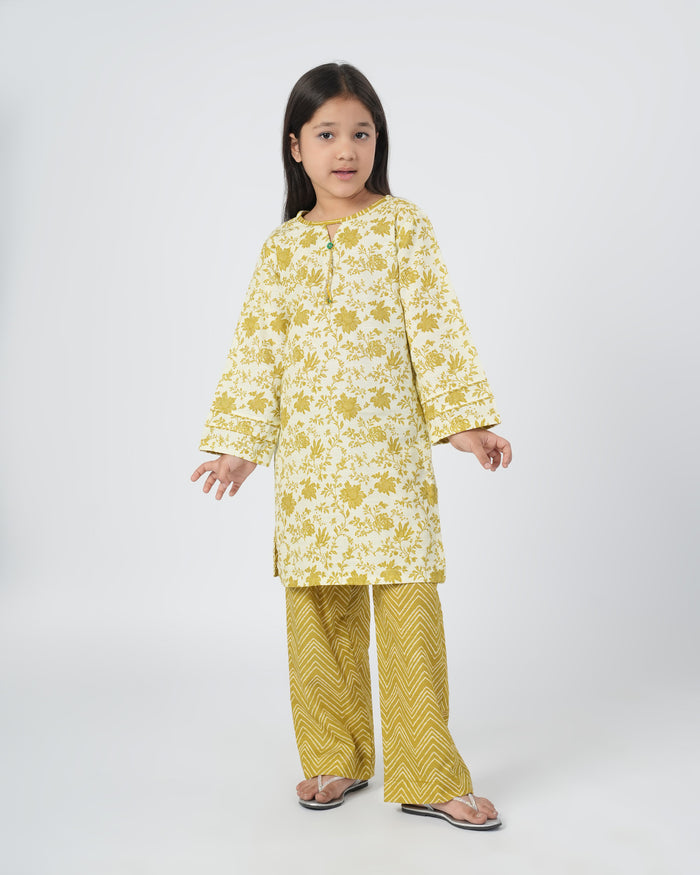 Girls Shalwar Kameez