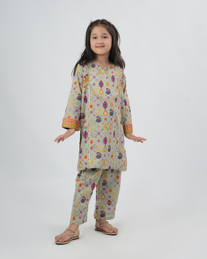 Girls Shalwar Kameez