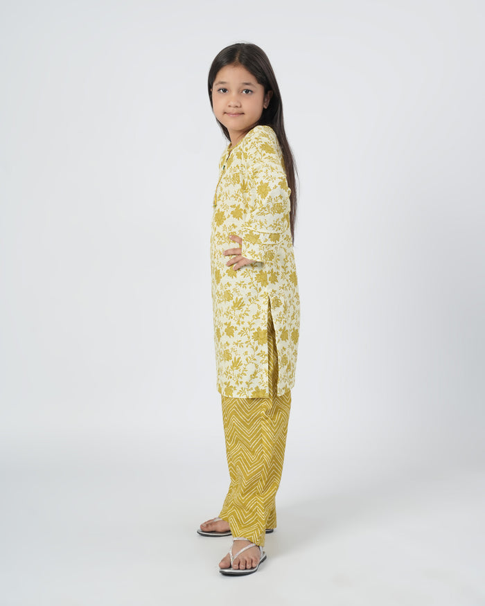 Girls Shalwar Kameez