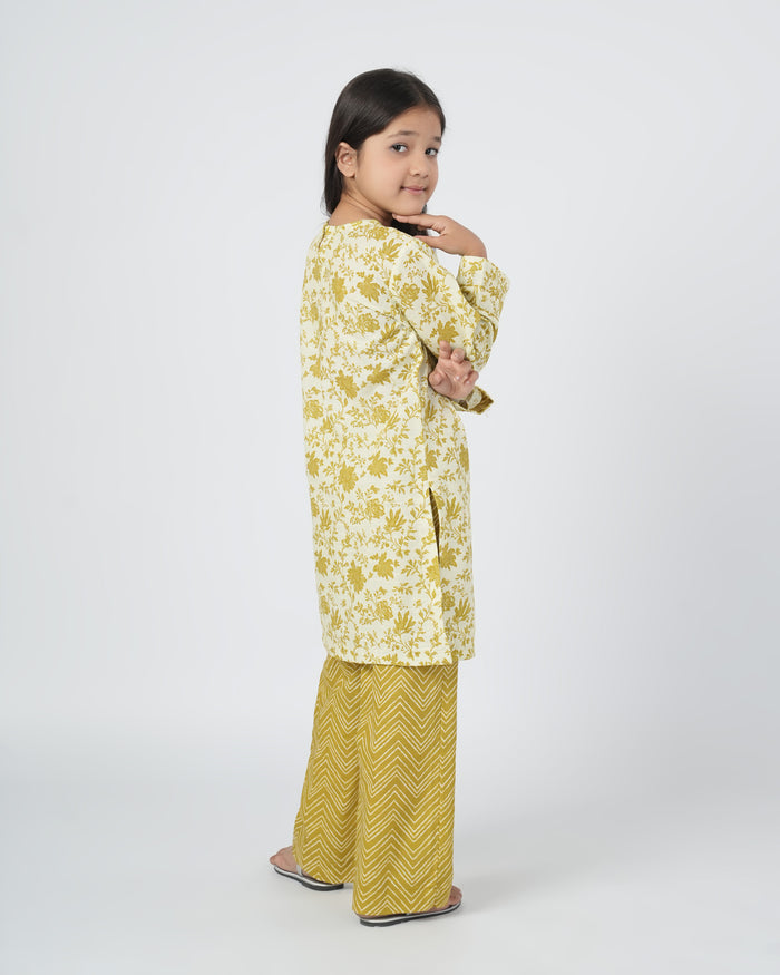 Girls Shalwar Kameez