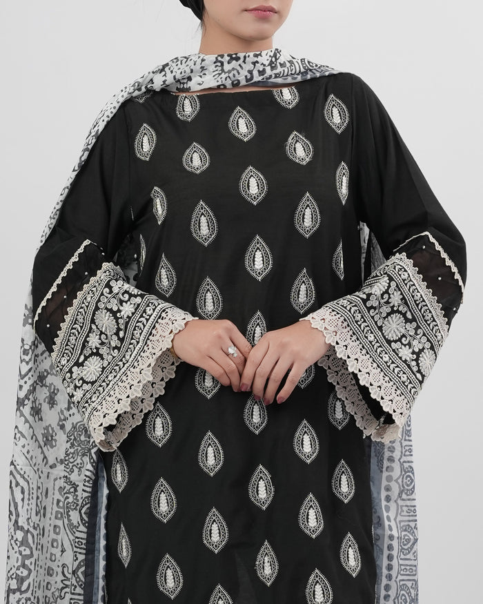 Women's Embroidered Signature 3 Pc